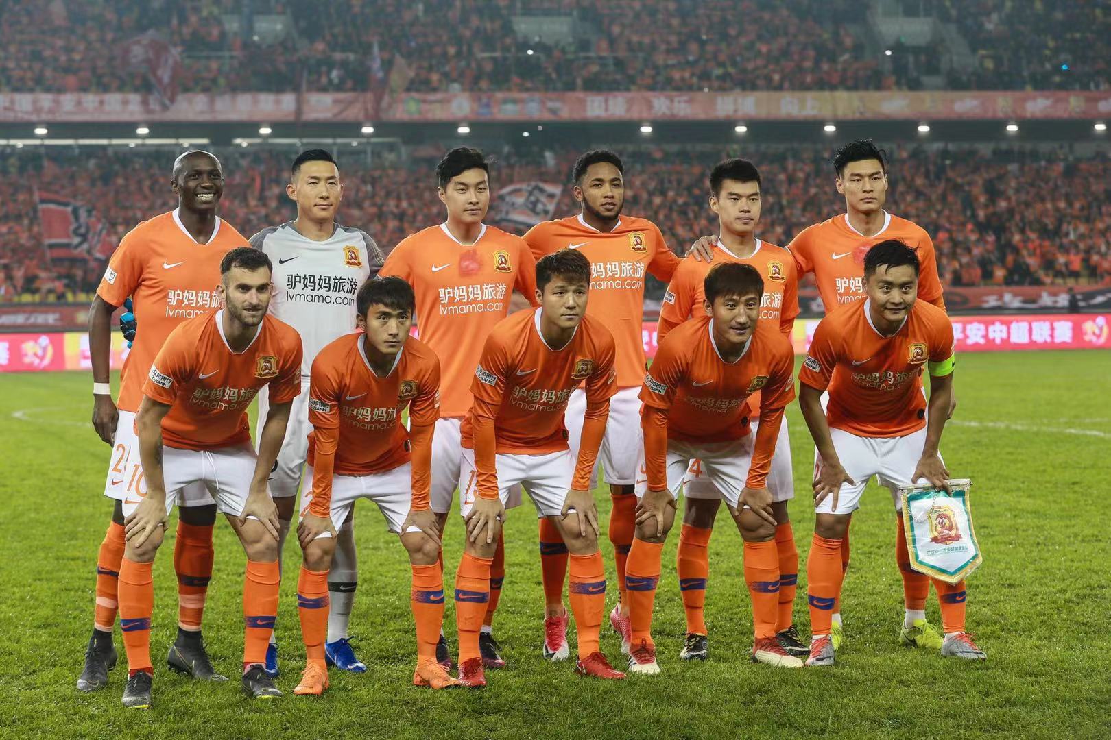 球员疑惑背 球员疑惑背